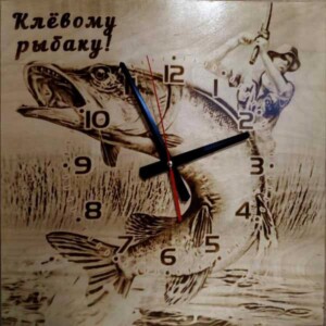 Часы настенные выжиганием на дереве купить в Новосибирске